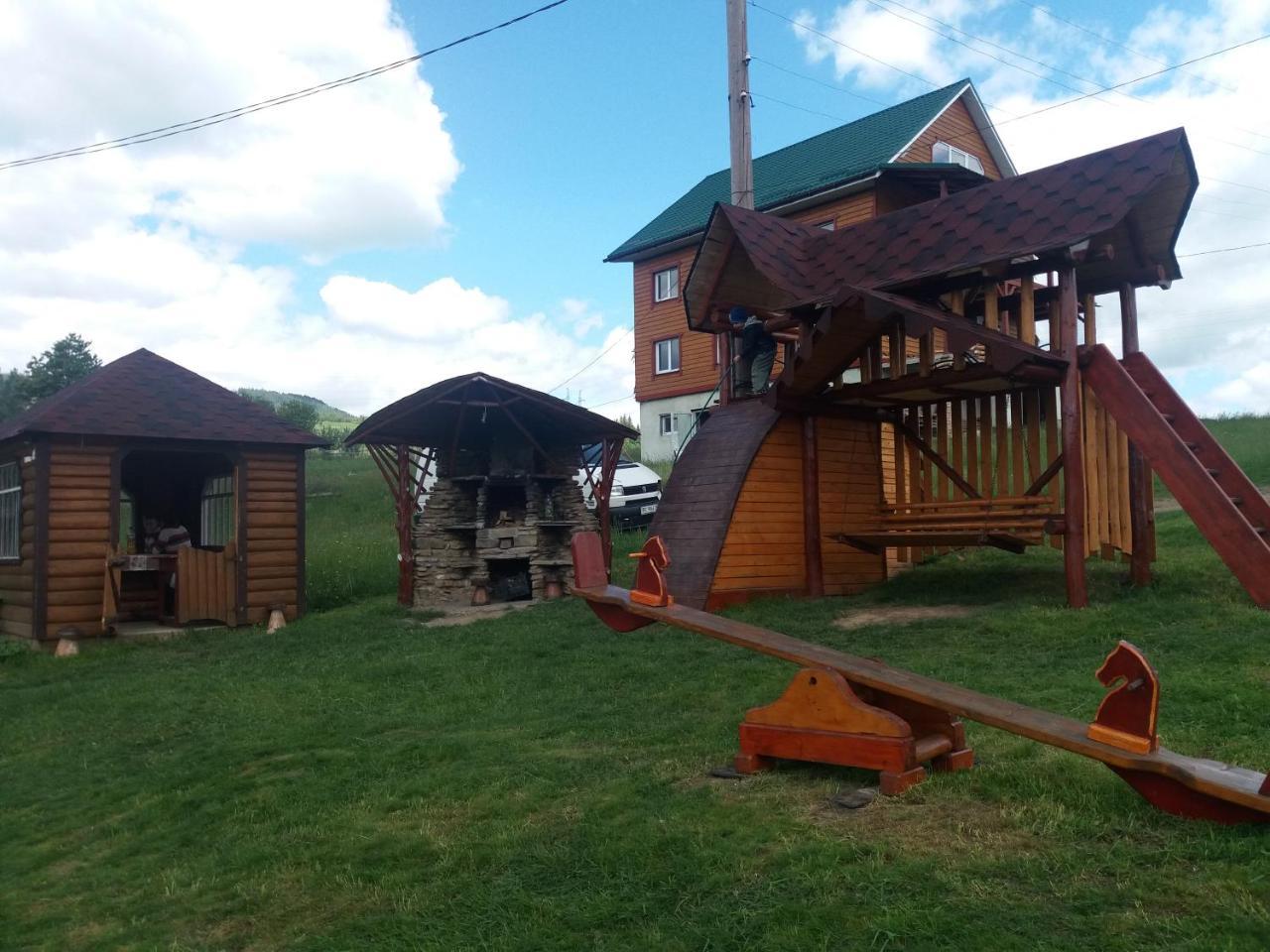 شقة На Гірському Схилі سلافسكي المظهر الخارجي الصورة
